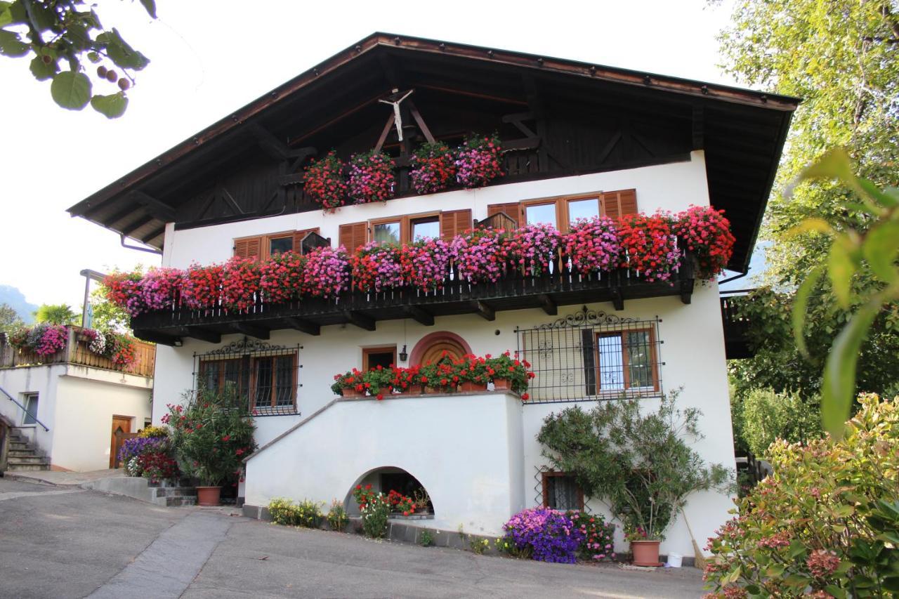 Moserhof Marlengo Bagian luar foto
