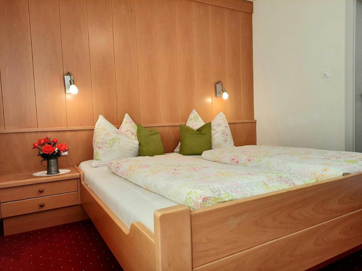 Moserhof Marlengo Bagian luar foto