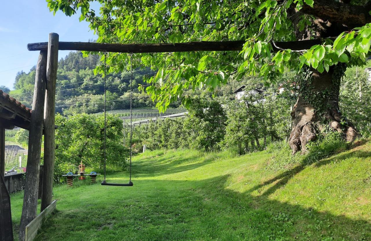 Moserhof Marlengo Bagian luar foto